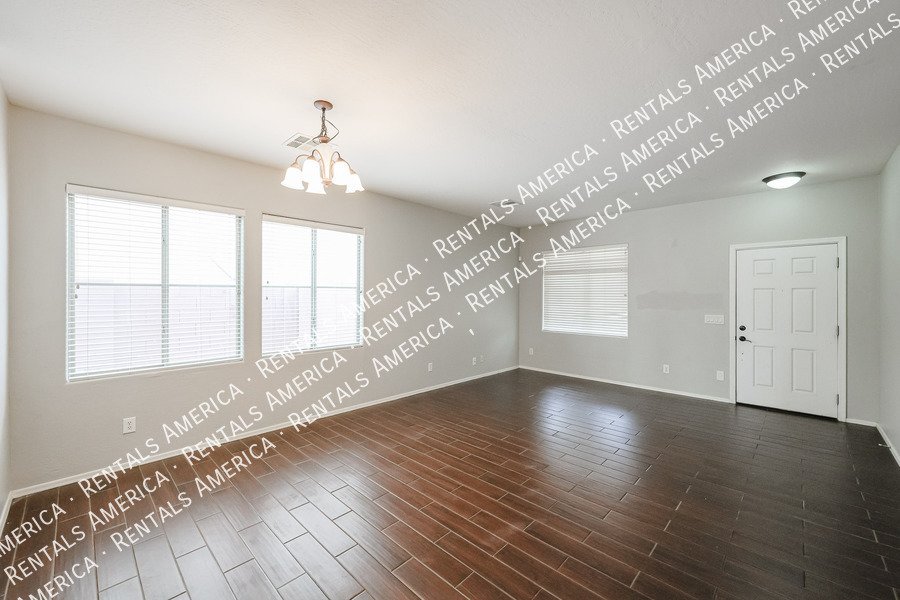 3 bedroom 2.5 bath home in Gilbert property image