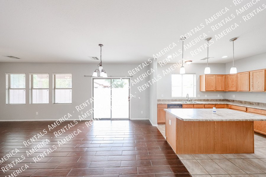 3 bedroom 2.5 bath home in Gilbert property image