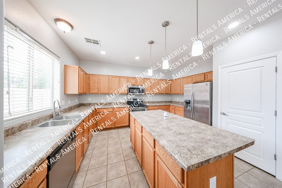 3 bedroom 2.5 bath home in Gilbert property image
