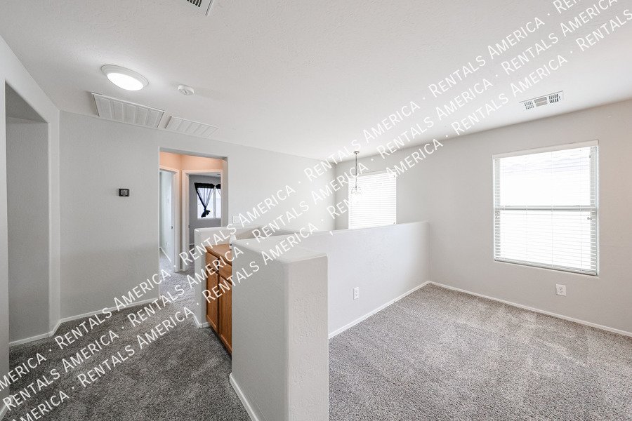 3 bedroom 2.5 bath home in Gilbert property image
