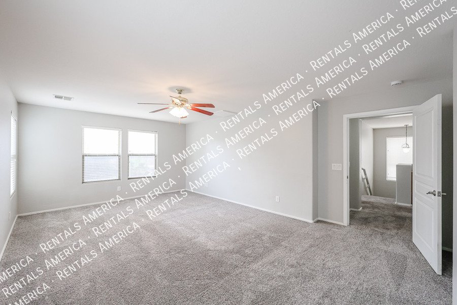 3 bedroom 2.5 bath home in Gilbert property image