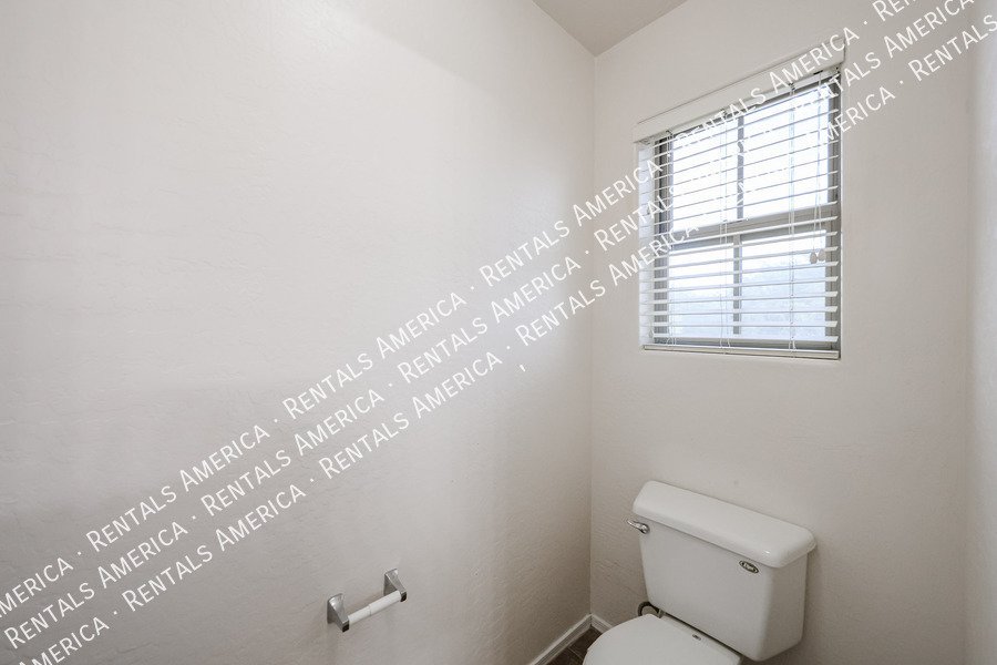3 bedroom 2.5 bath home in Gilbert property image