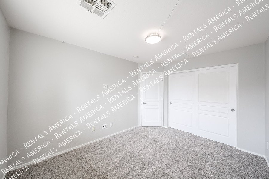 3 bedroom 2.5 bath home in Gilbert property image