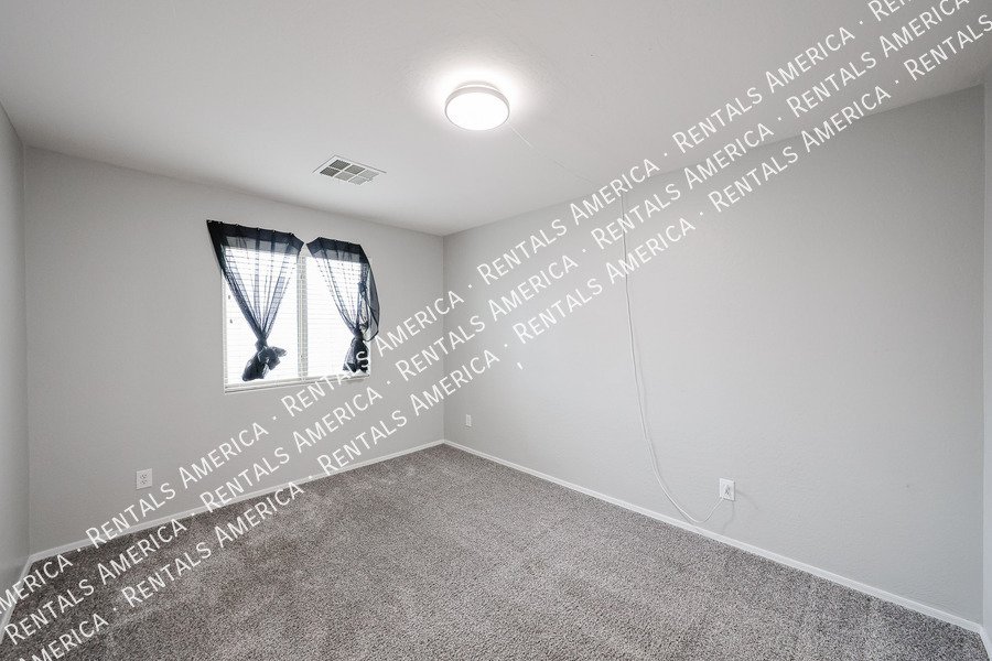 3 bedroom 2.5 bath home in Gilbert property image