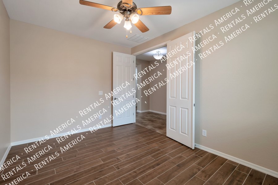 267 E Kaibab Dr property image