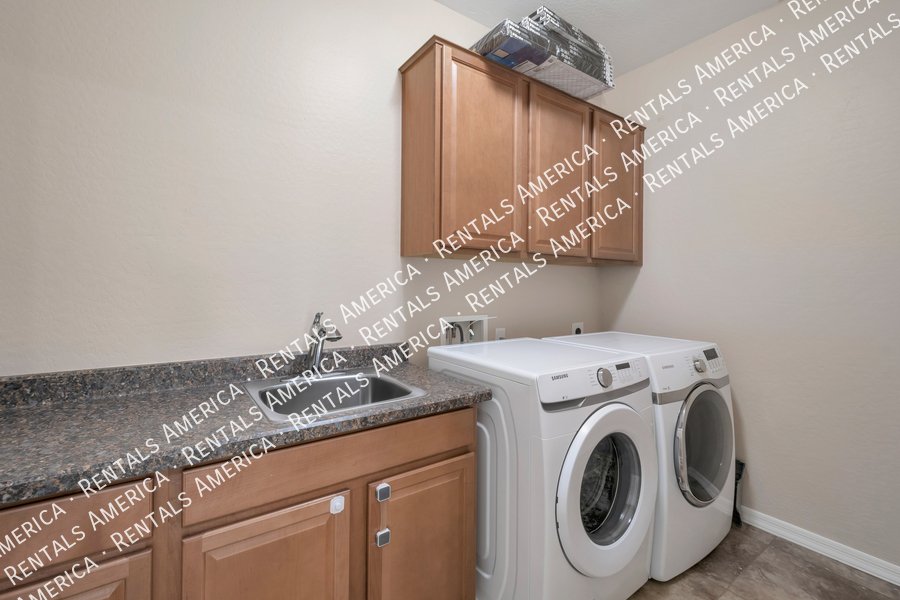 267 E Kaibab Dr property image