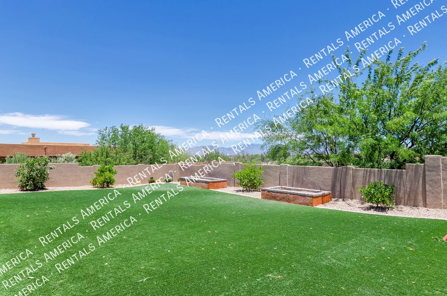 Beautiful Home in Corona de Tucson! property image