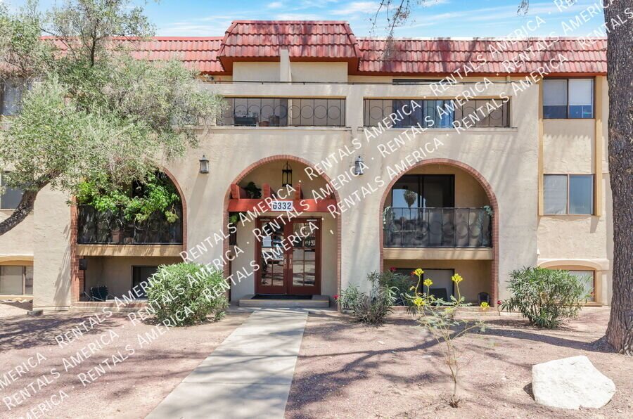 Large 1 bedroom condo property image