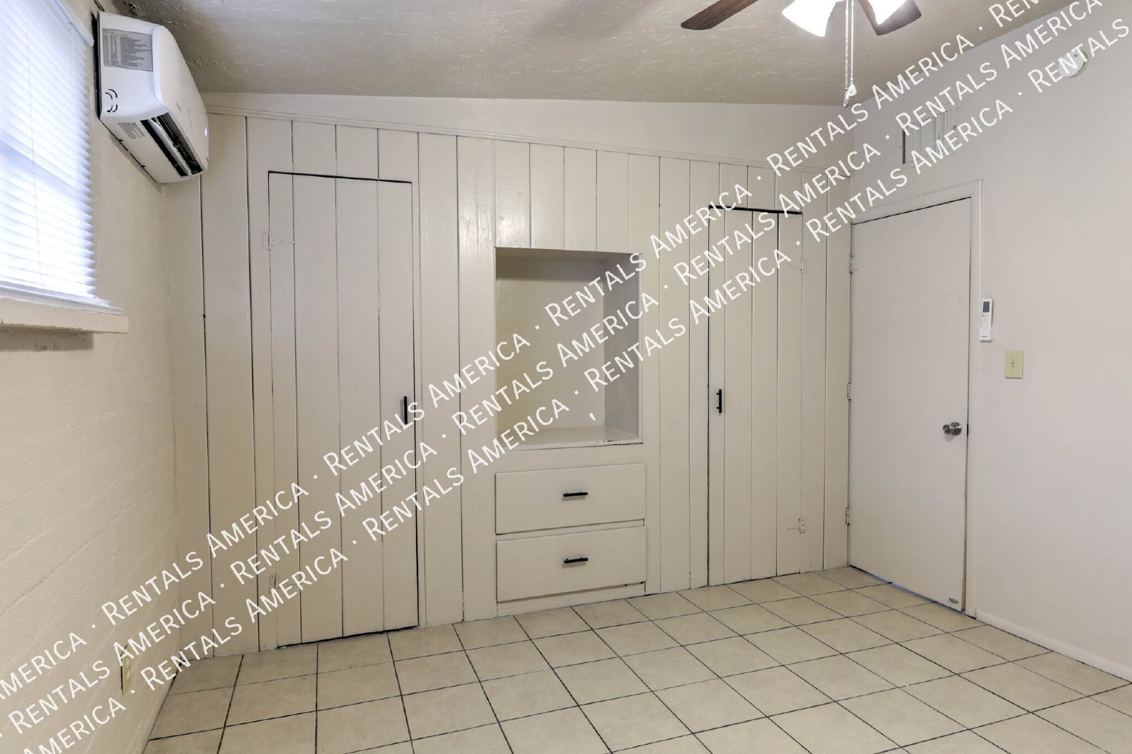 Spacious 2BD/1BA Home in Central Tucson  with  Fenced in Yard! property image
