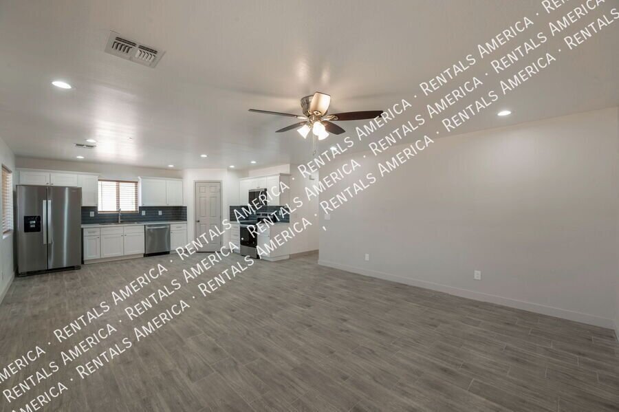 *4 weeks free rent with a signed 12-month lease* property image
