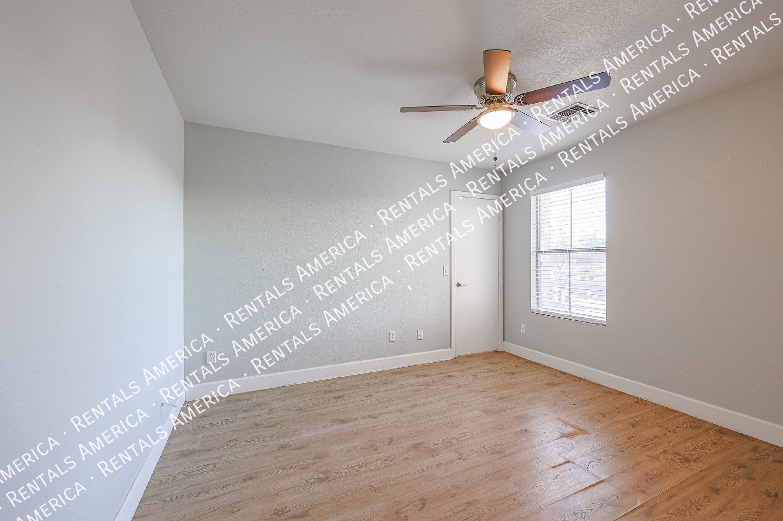 3668 E Orchid Ln property image