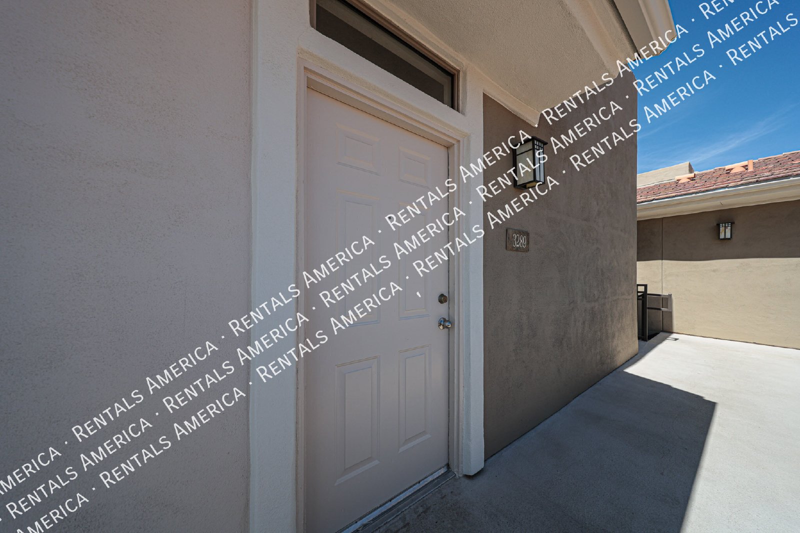 Scottsdale Greyhawk 2 BR/2 BA Condo w/ 1-car garage property image