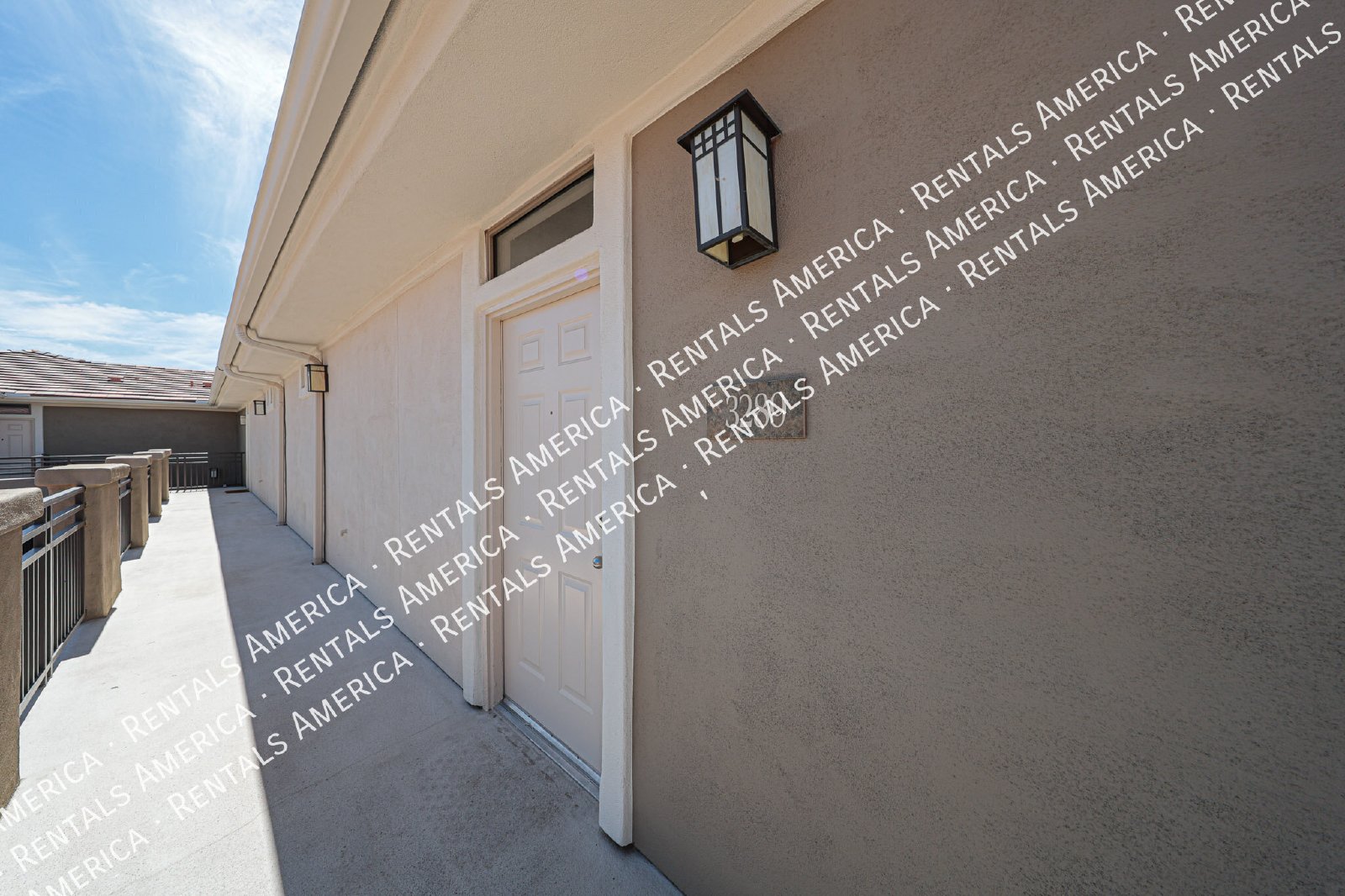 Scottsdale Greyhawk 2 BR/2 BA Condo w/ 1-car garage property image