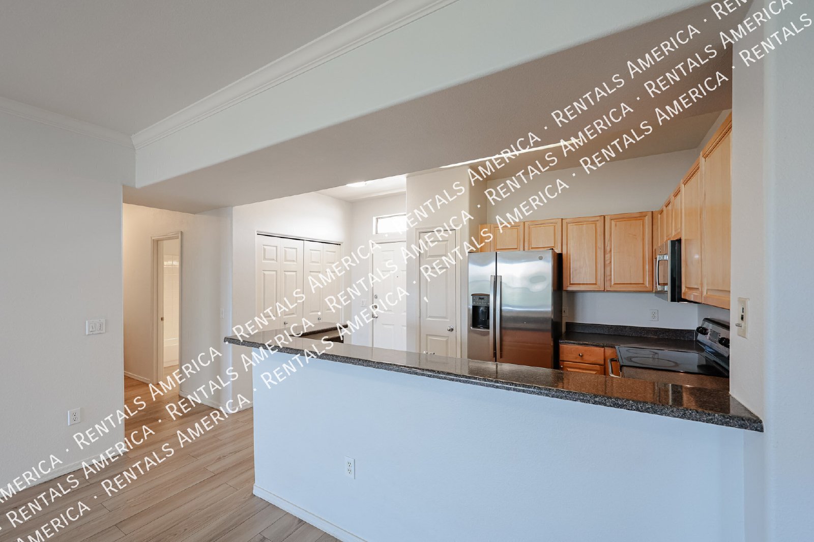 Scottsdale Greyhawk 2 BR/2 BA Condo w/ 1-car garage property image