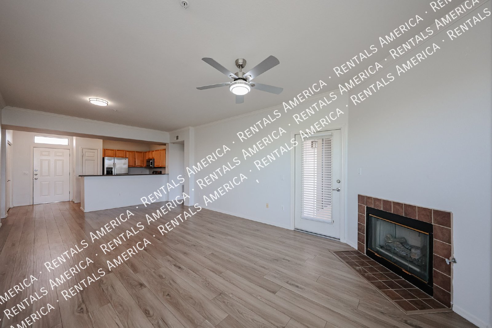 Scottsdale Greyhawk 2 BR/2 BA Condo w/ 1-car garage property image