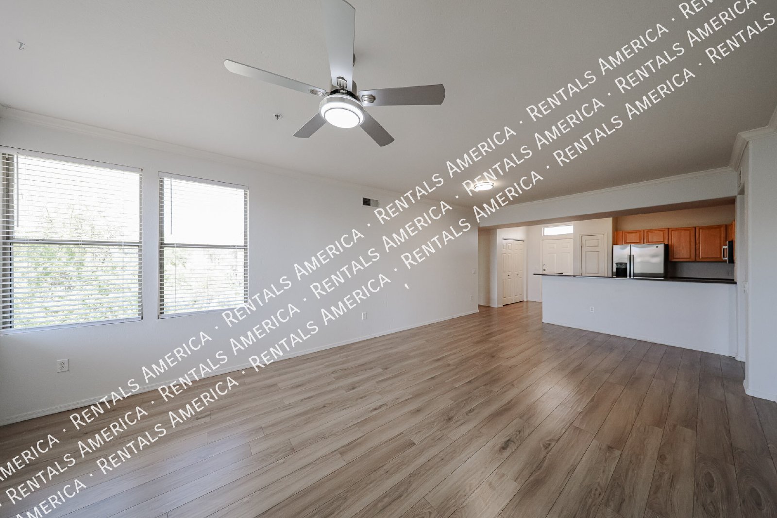 Scottsdale Greyhawk 2 BR/2 BA Condo w/ 1-car garage property image