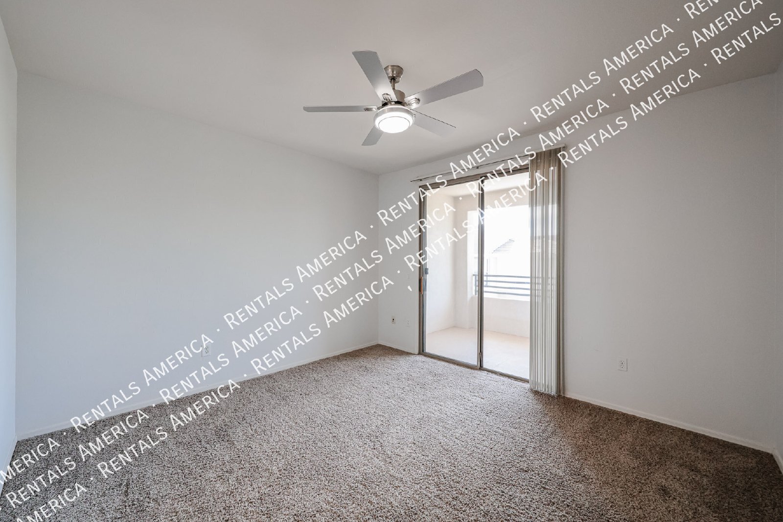 Scottsdale Greyhawk 2 BR/2 BA Condo w/ 1-car garage property image