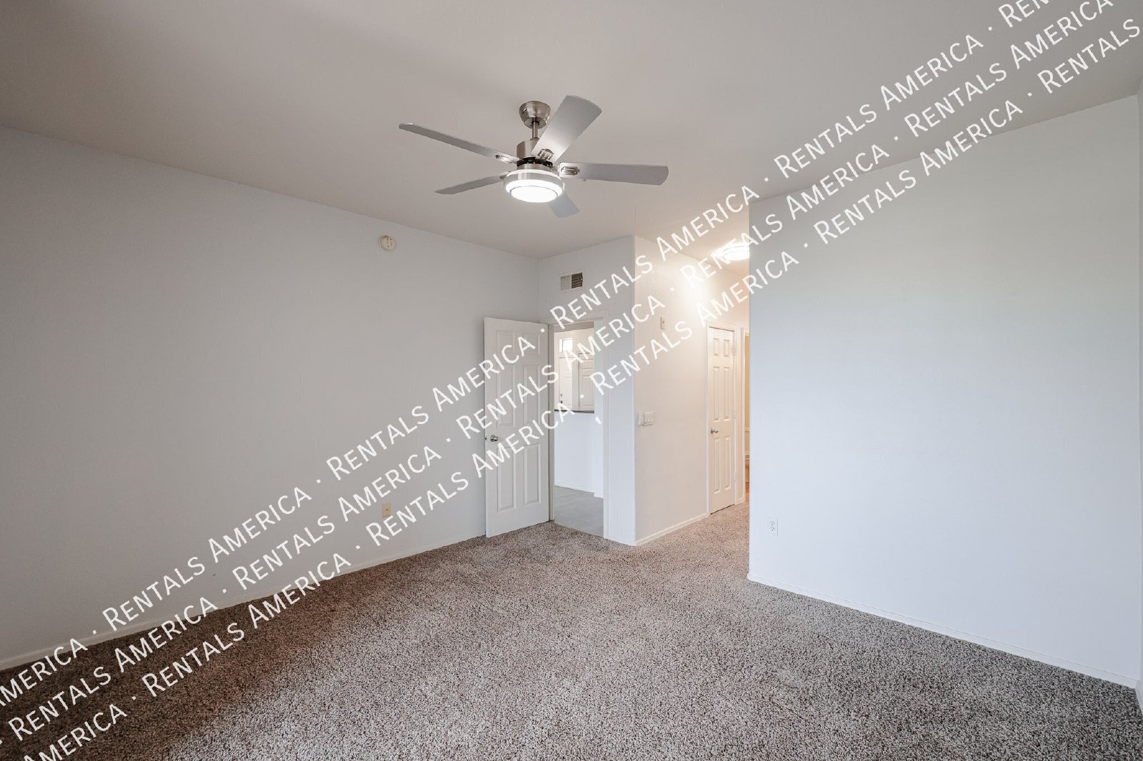 Scottsdale Greyhawk 2 BR/2 BA Condo w/ 1-car garage property image