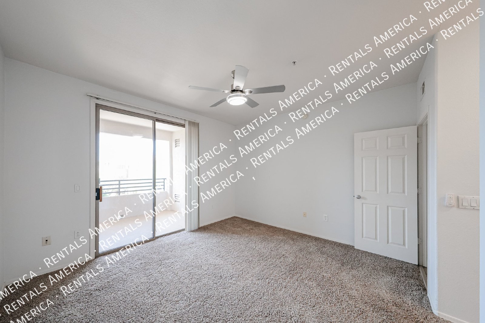 Scottsdale Greyhawk 2 BR/2 BA Condo w/ 1-car garage property image