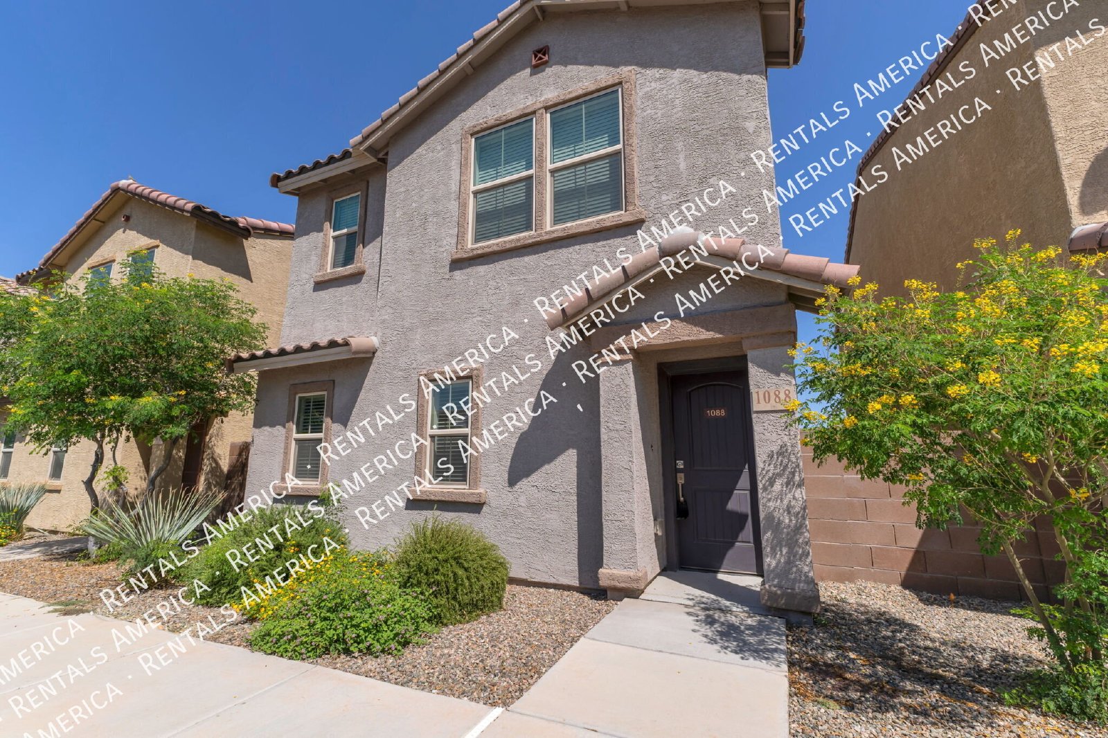 $300 off! Near U of A, Banner, shopping, dining property image