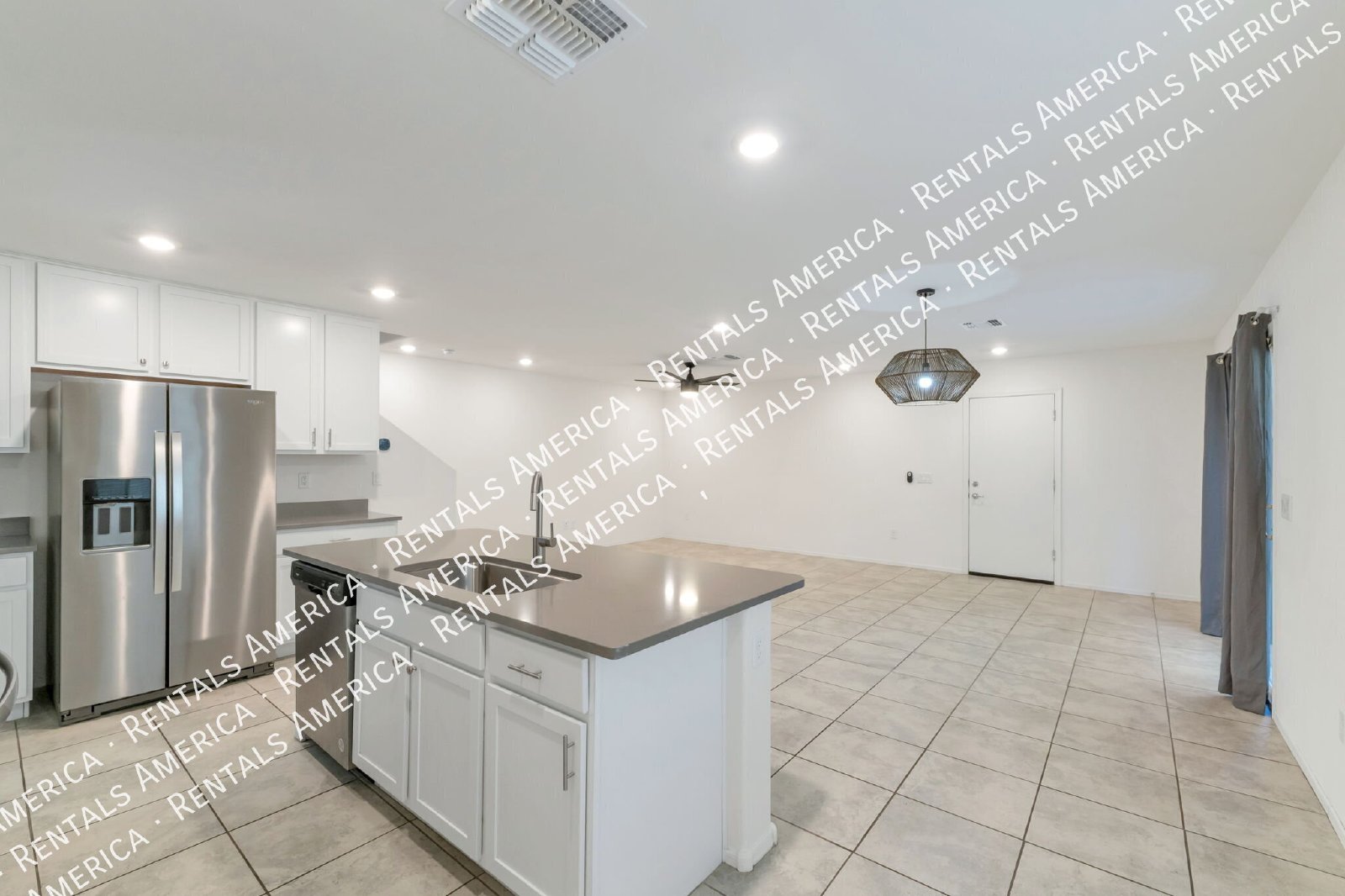 $300 off! Near U of A, Banner, shopping, dining property image
