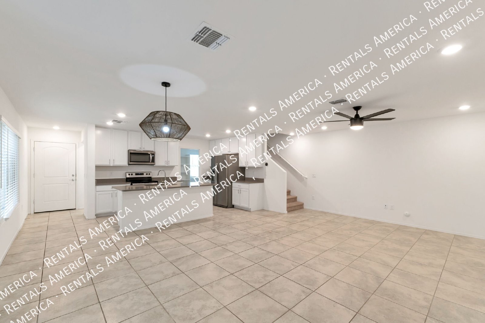 $300 off! Near U of A, Banner, shopping, dining property image