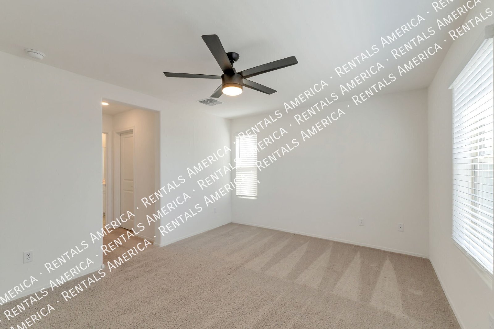 $300 off! Near U of A, Banner, shopping, dining property image