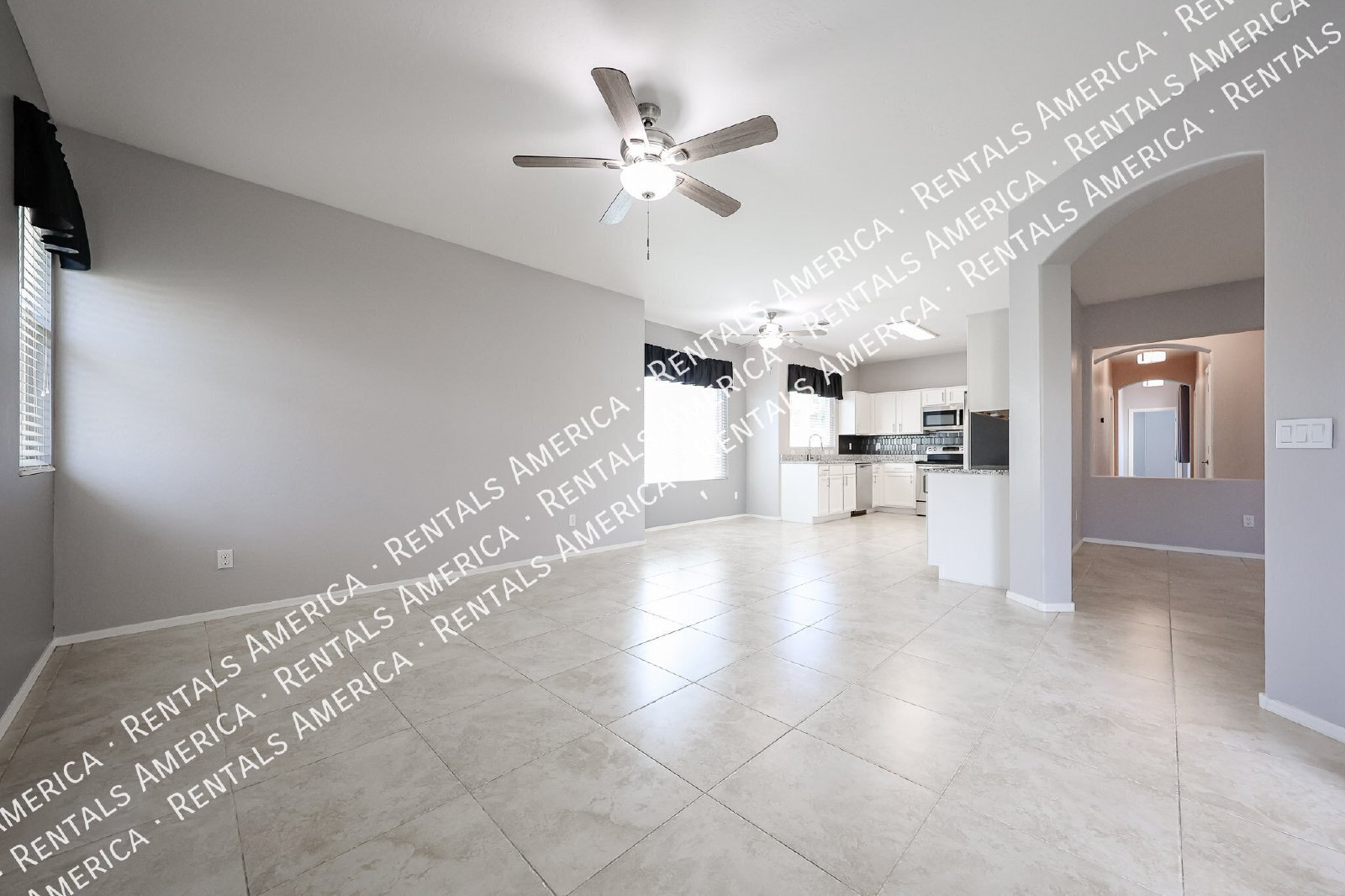 Beautiful 4 Bedroom Home in Augusta Ranch Golf Community property image