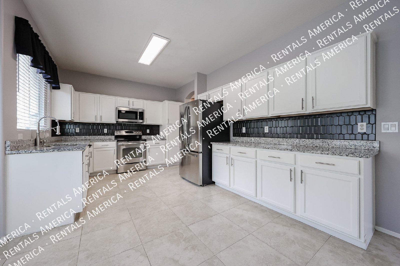 Beautiful 4 Bedroom Home in Augusta Ranch Golf Community property image