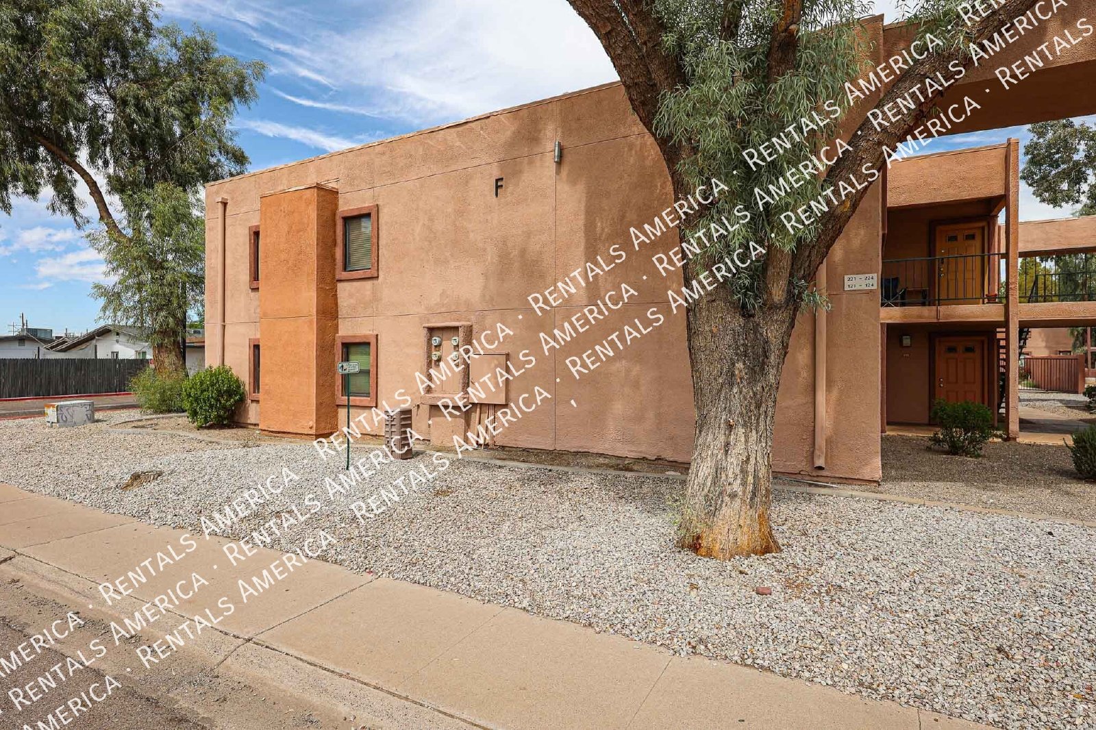 1 bedroom with washer and dryer! property image