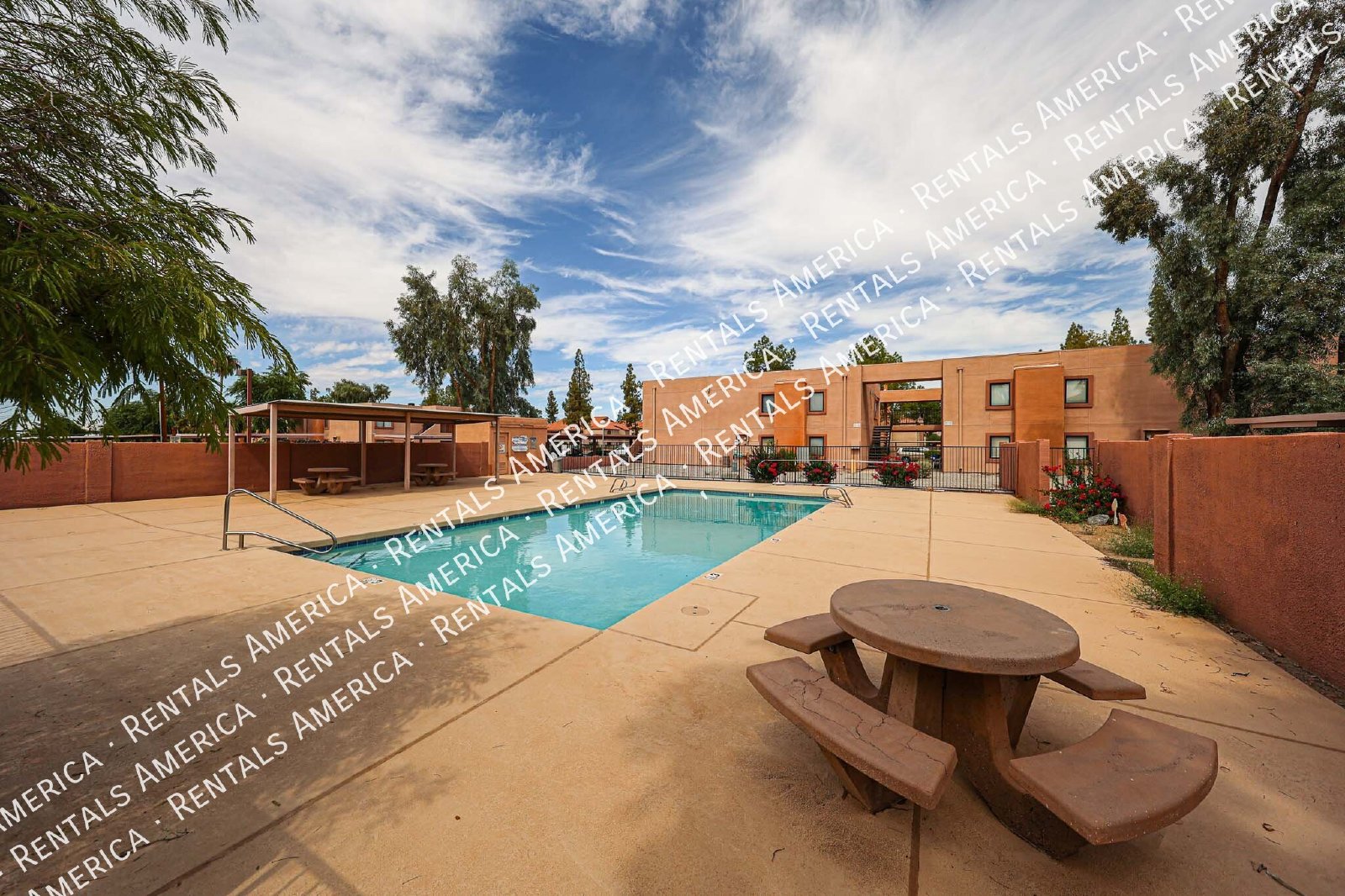 1 bedroom with washer and dryer! property image