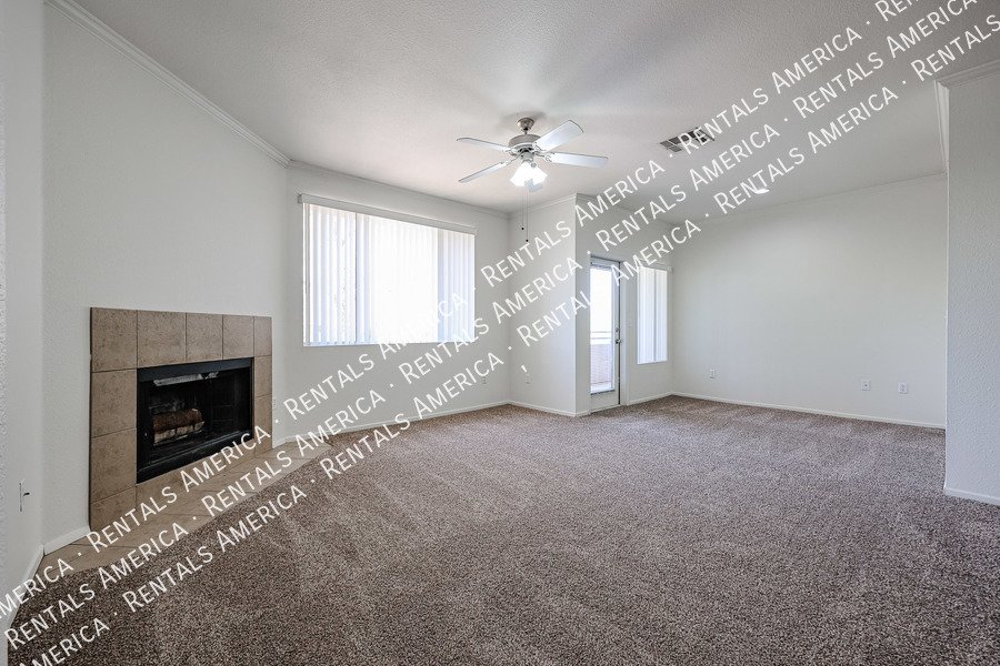 Beautiful 1 bed 1 bath property image