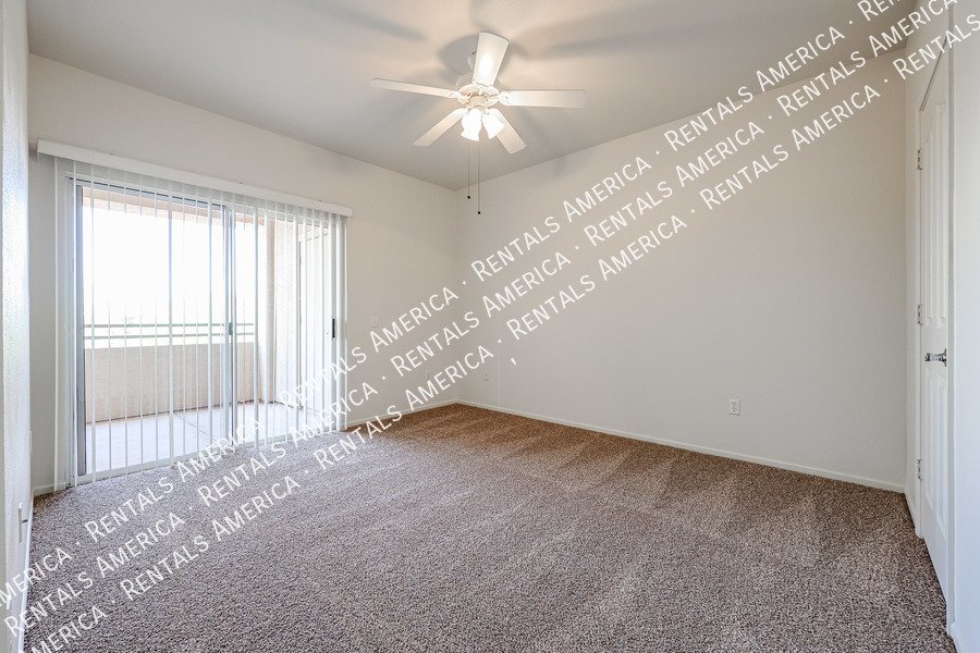 Beautiful 1 bed 1 bath property image