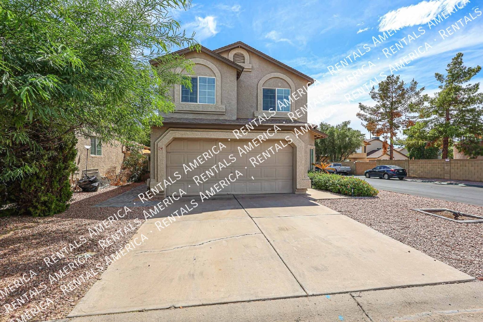 Spacious 3-Bedroom Corner Unit in Convenient East Mesa Location! property image