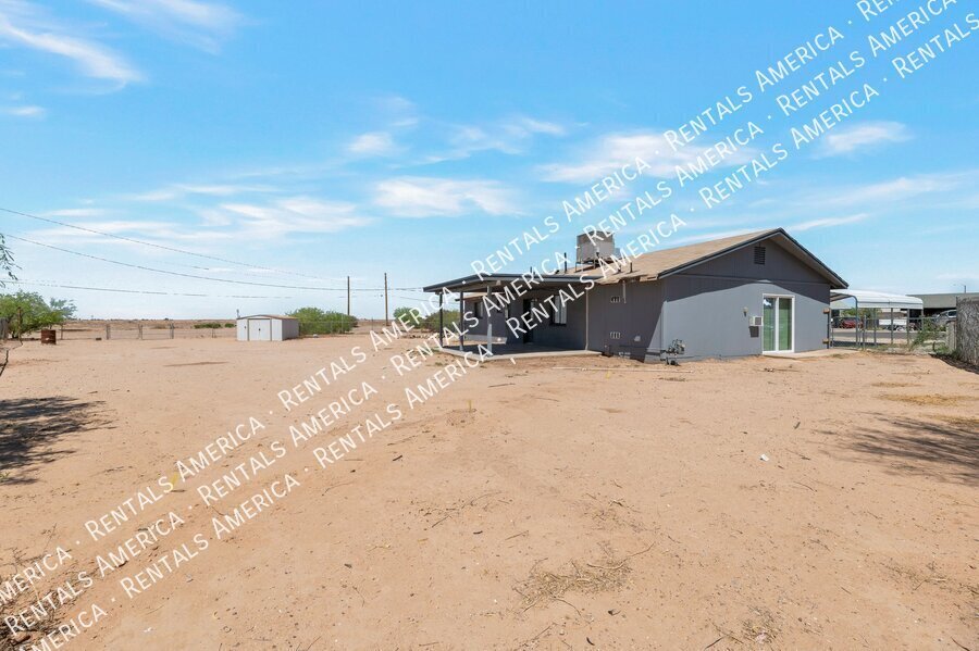 Lovely Cozy  4 bdrm home in Casa Grande! property image