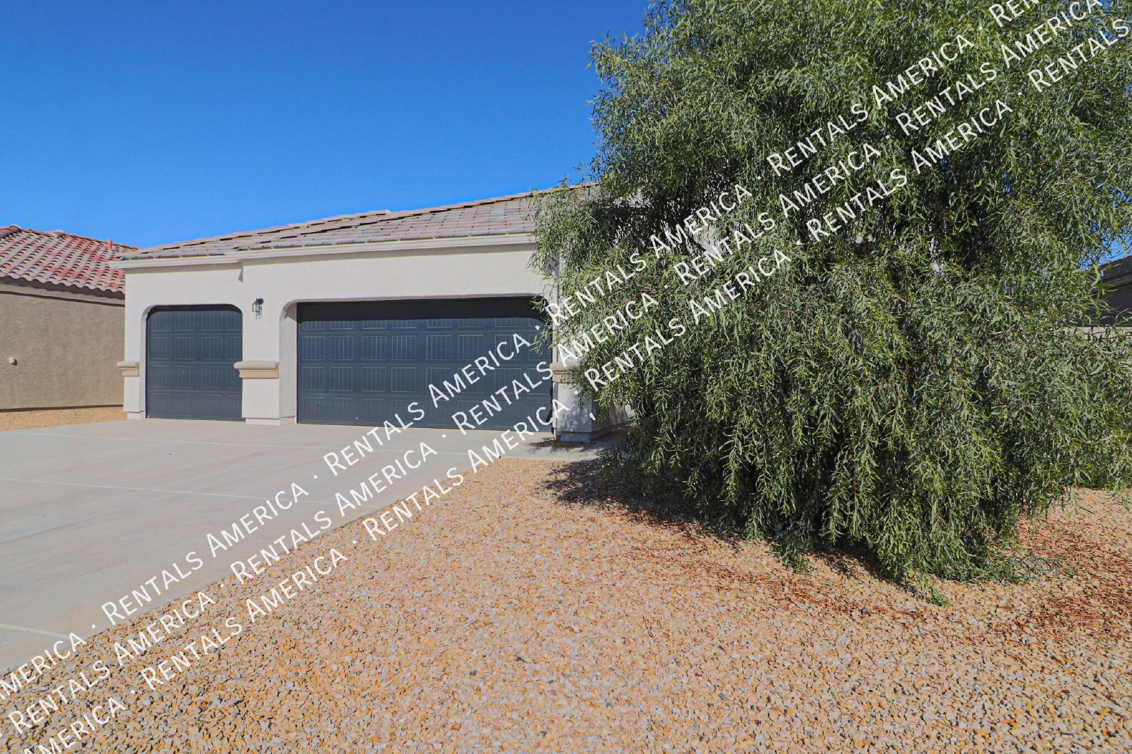 Fabulous 5 Bedroom Magma Ranch Home W/3-Car Garage!!!! property image
