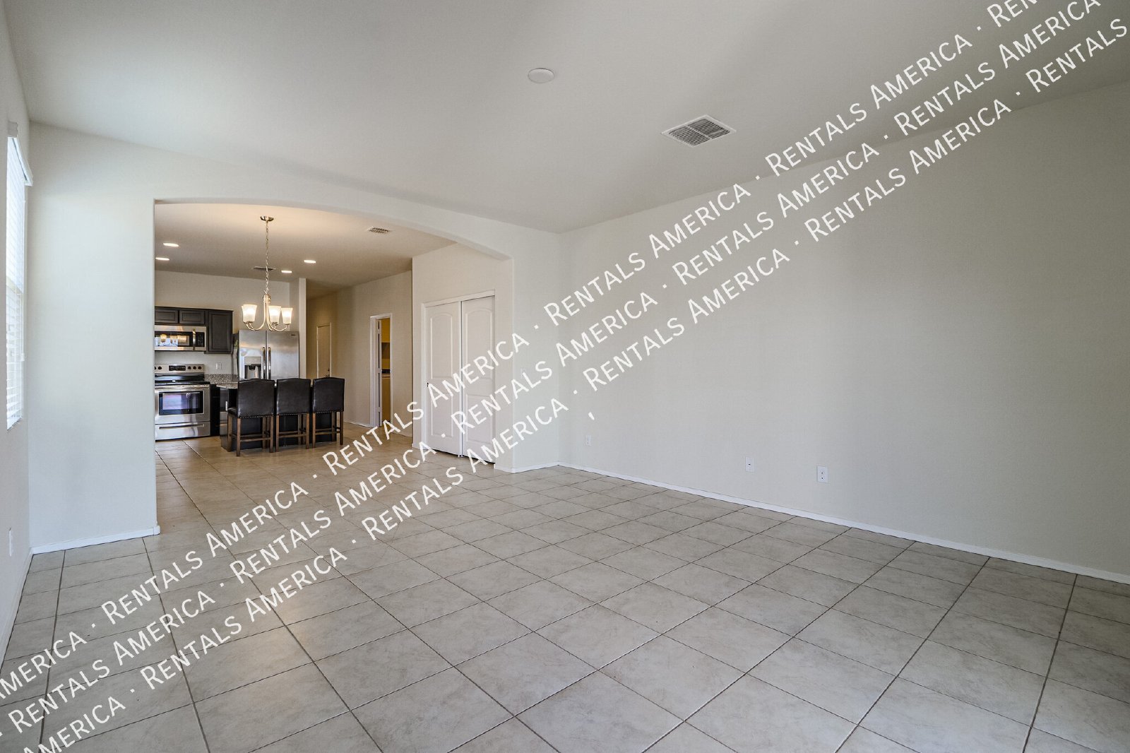 Fabulous 5 Bedroom Magma Ranch Home W/3-Car Garage!!!! property image