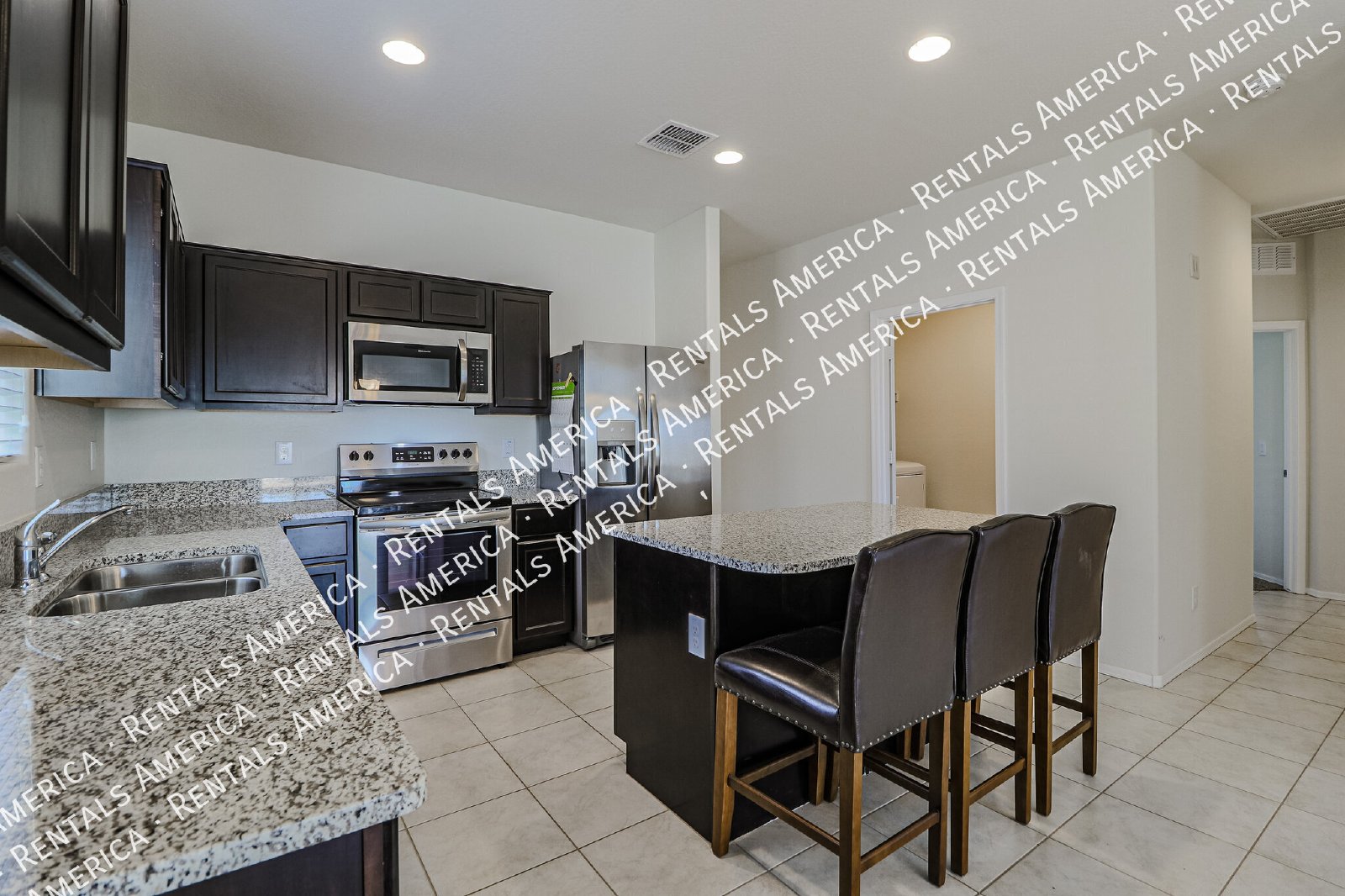 Fabulous 5 Bedroom Magma Ranch Home W/3-Car Garage!!!! property image
