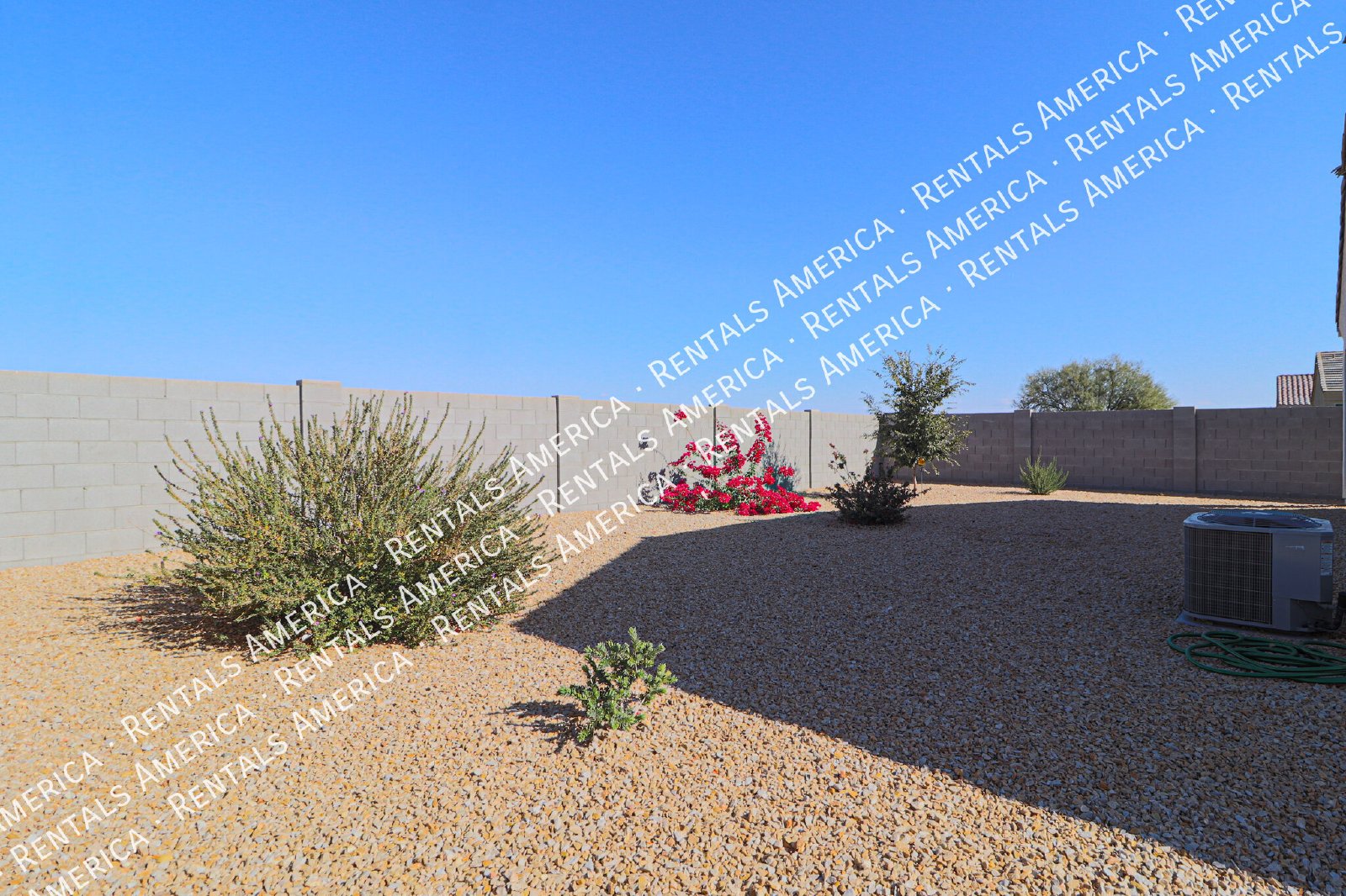 Fabulous 5 Bedroom Magma Ranch Home W/3-Car Garage!!!! property image