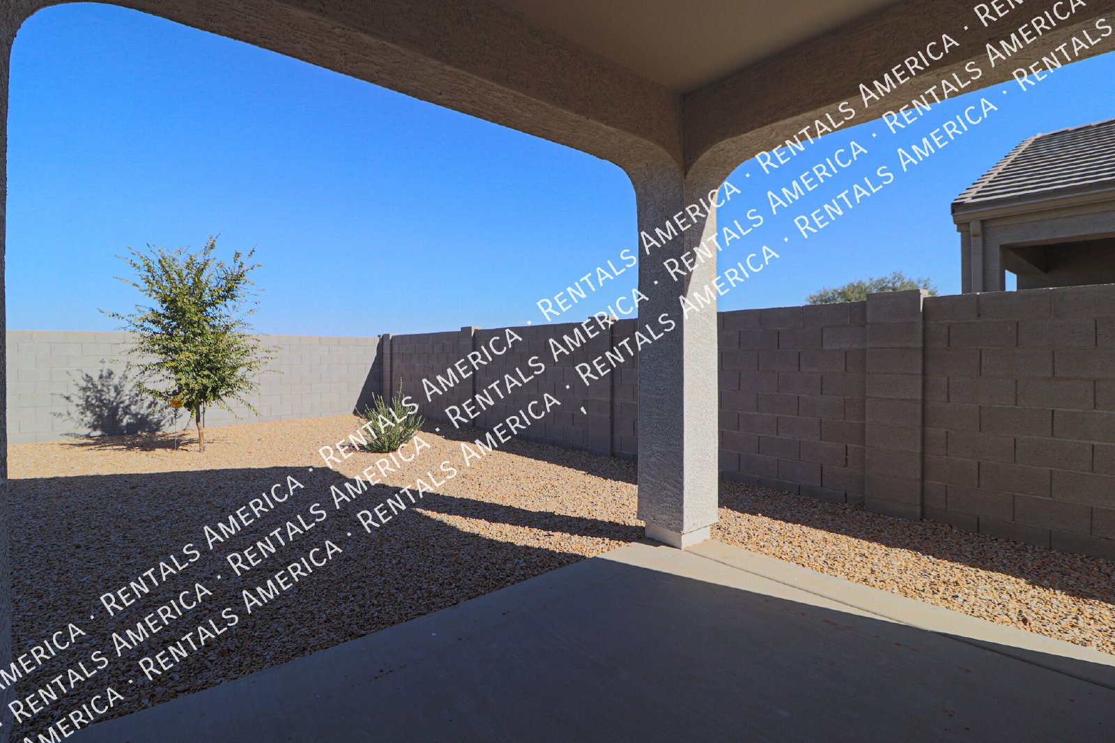 Fabulous 5 Bedroom Magma Ranch Home W/3-Car Garage!!!! property image
