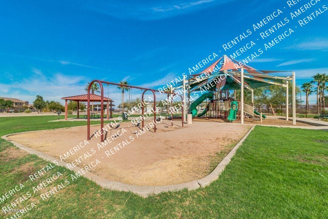 Fabulous 5 Bedroom Magma Ranch Home W/3-Car Garage!!!! property image