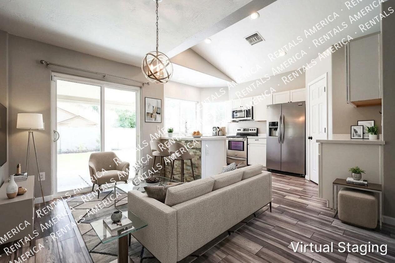 Spacious 3-Bedroom Corner Unit in Convenient East Mesa Location! property image