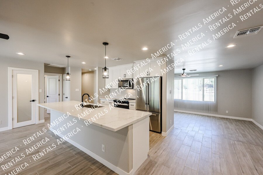 Receive one month of rent FREE, spread over the 12-month lease term! property image