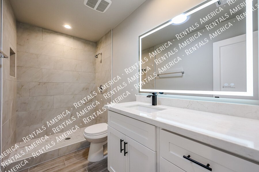 Receive one month of rent FREE, spread over the 12-month lease term! property image
