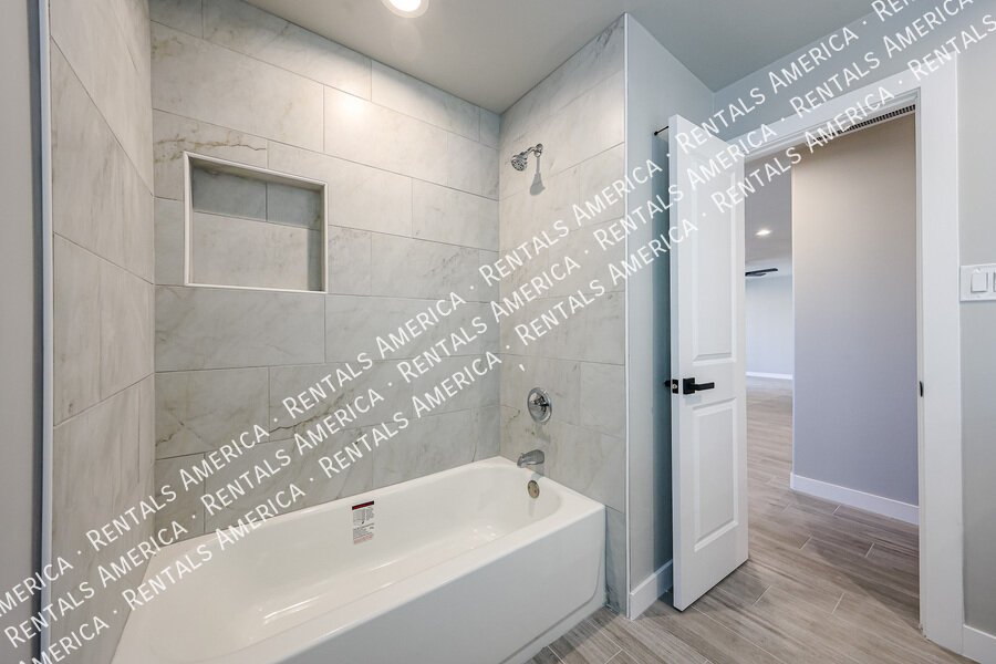 Receive one month of rent FREE, spread over the 12-month lease term! property image