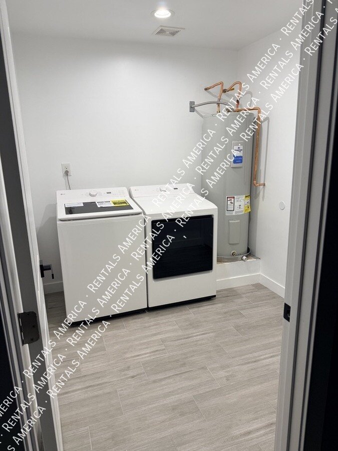 Receive one month of rent FREE, spread over the 12-month lease term! property image