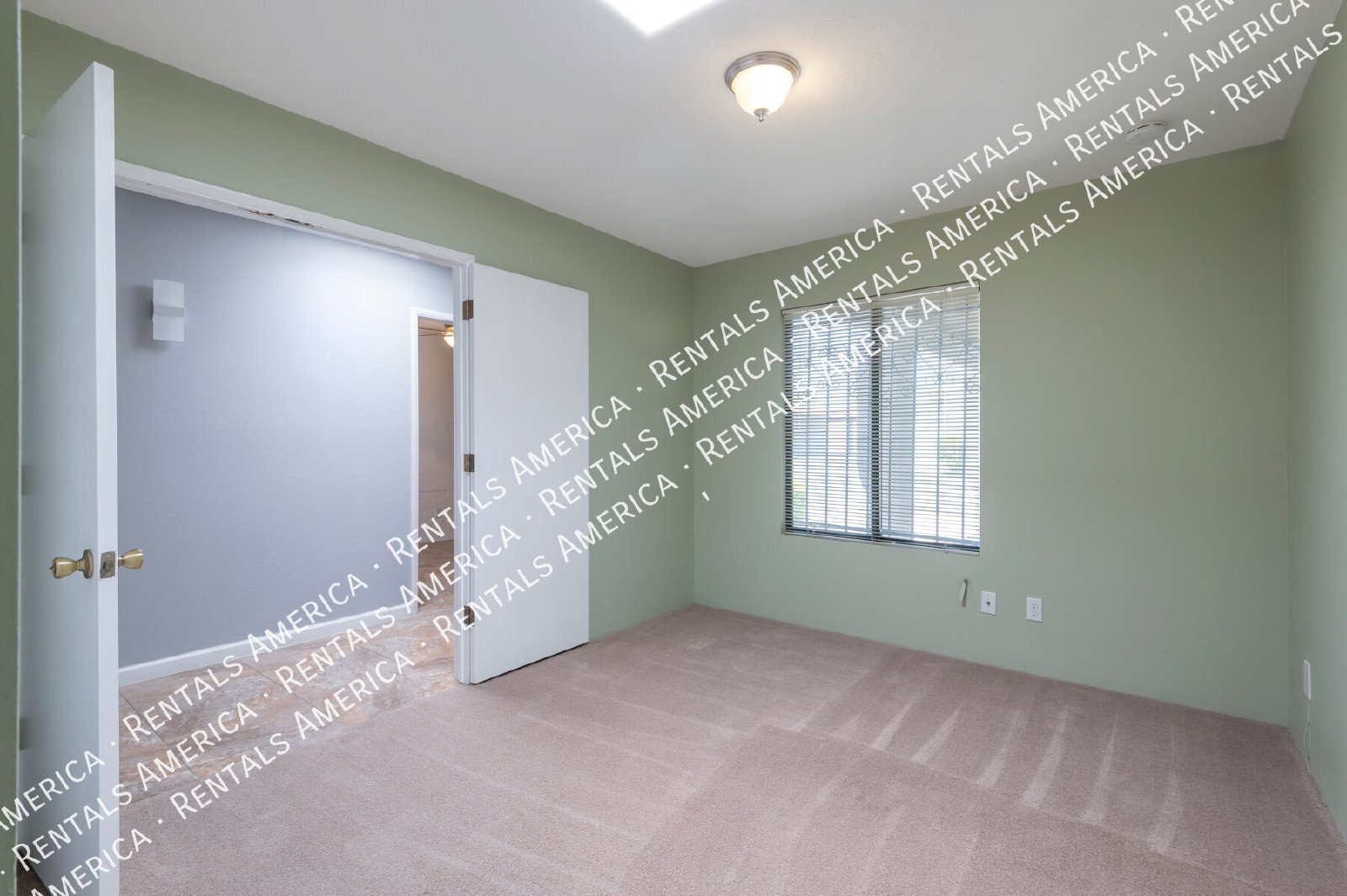 Great central location! property image