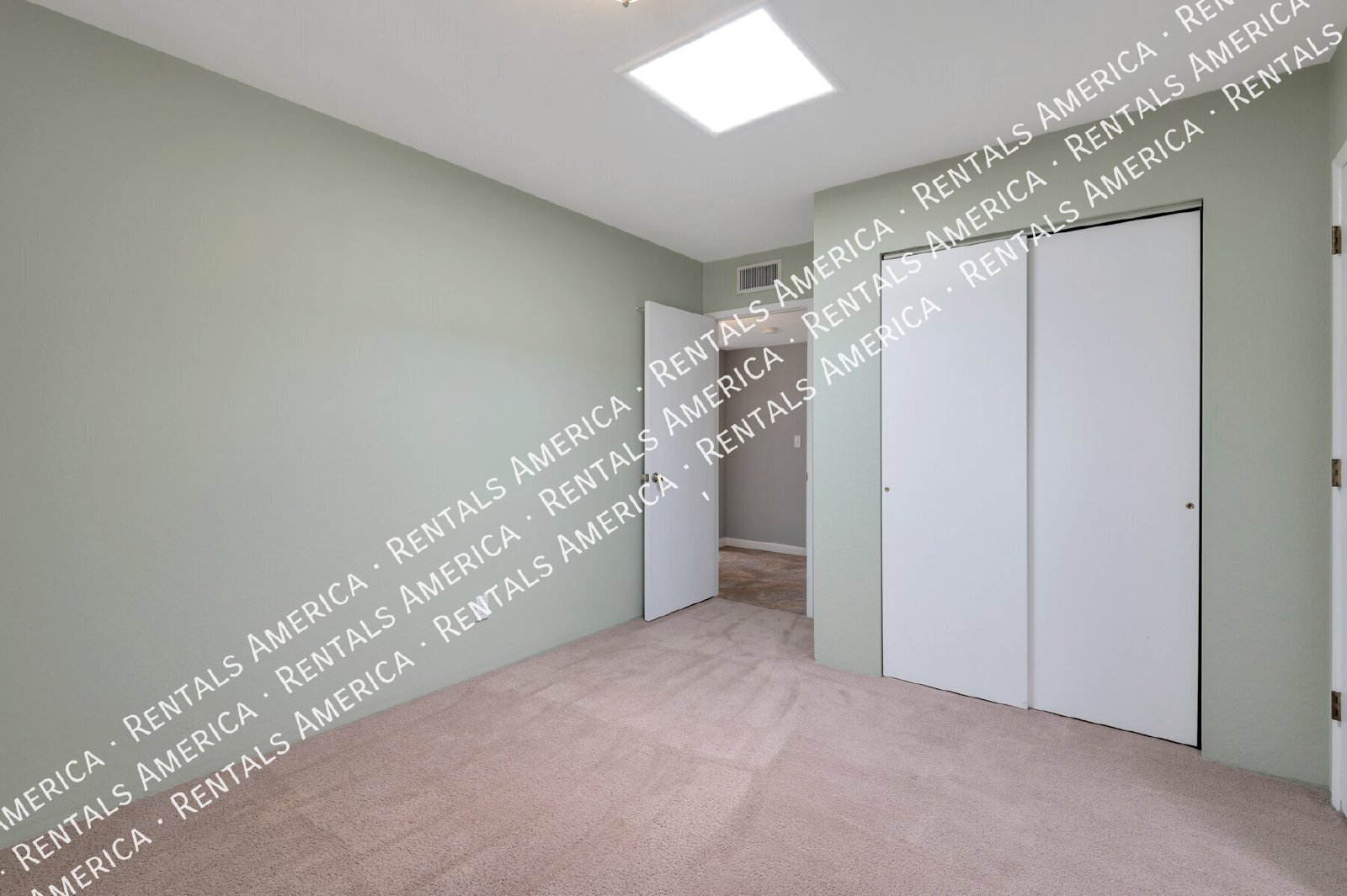 Great central location! property image