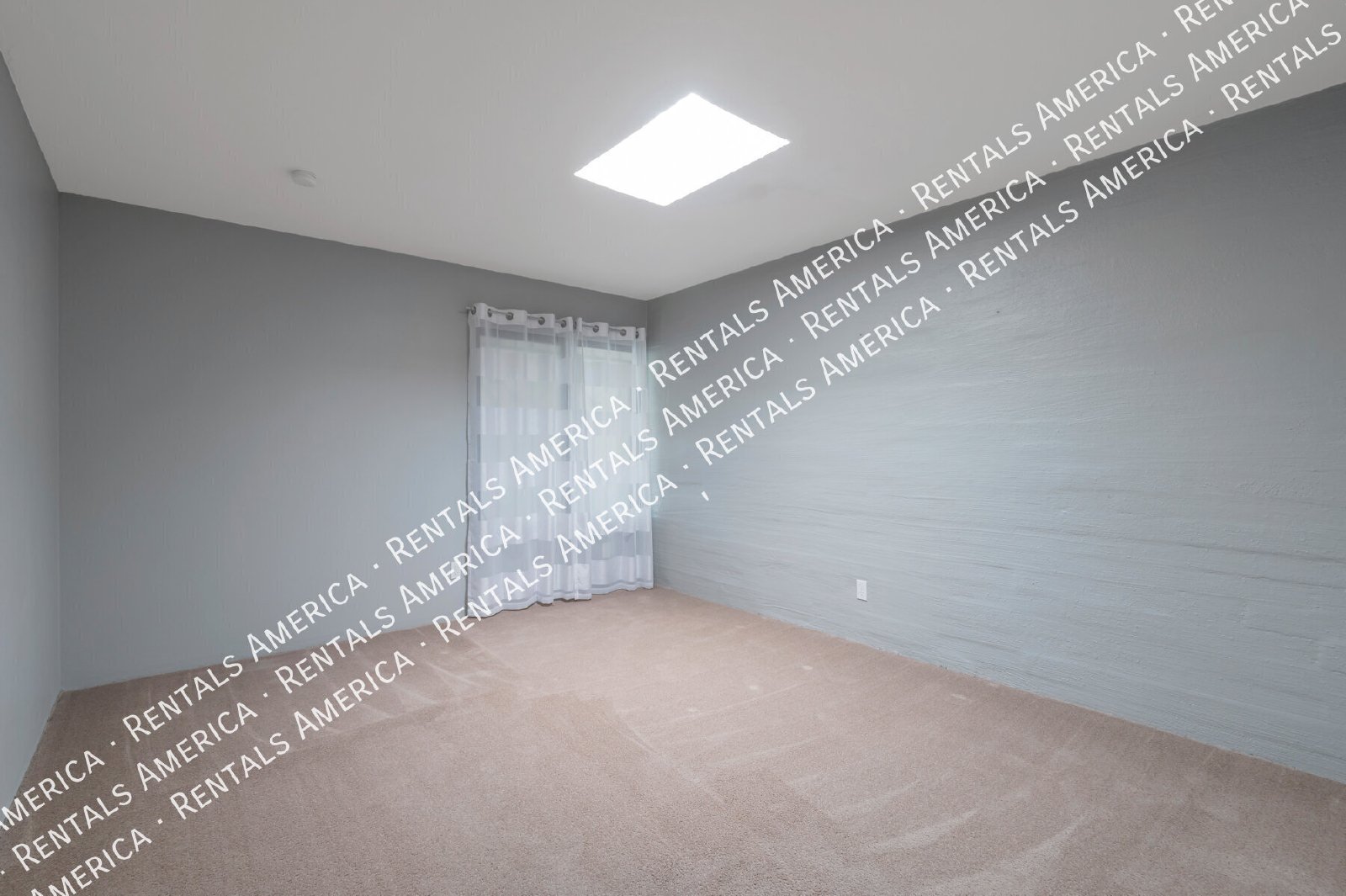 Great central location! property image