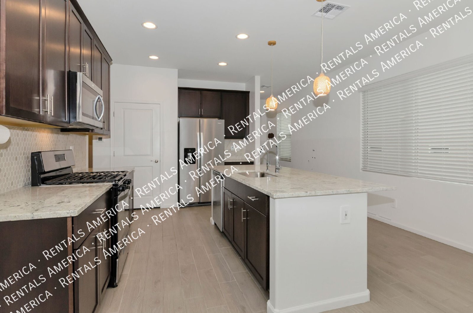 Charming 3 bedroom 2 bathroom home in Vail AZ property image
